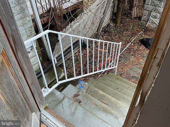 2nd image of 5010 Belair Rd