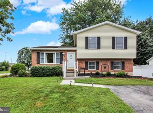 1 Cardinal Dr, Hanover, PA 17331