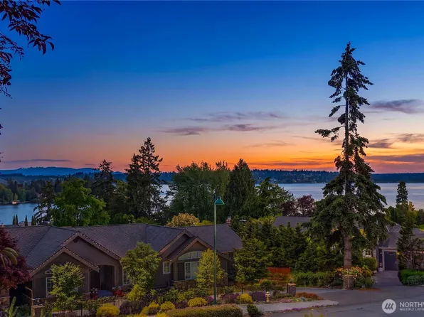 4218 92nd Avenue NE, Yarrow Point, WA 98004