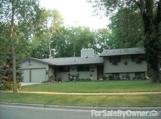 2514 E Sugnet Ct, Midland, MI 48642