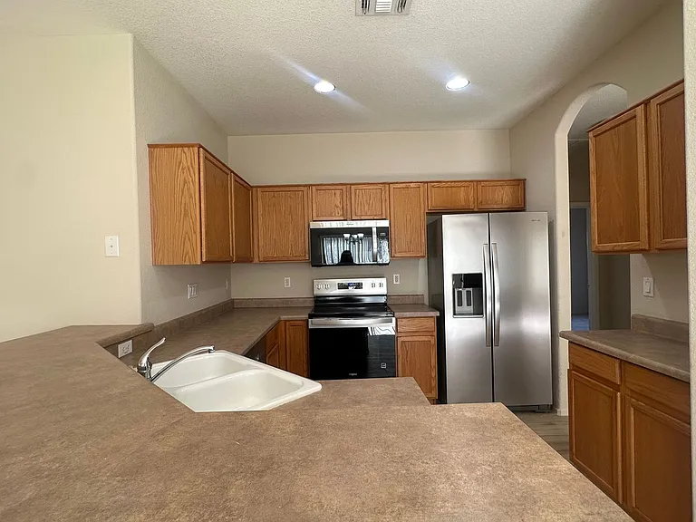 3726 E Longhorn Dr — Photo 12