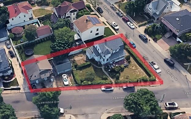 1st image of 274 Lawrence Avenue