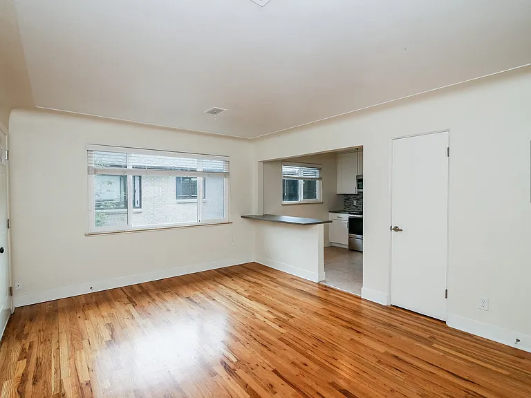 2421 S Gaylord St — Photo 36