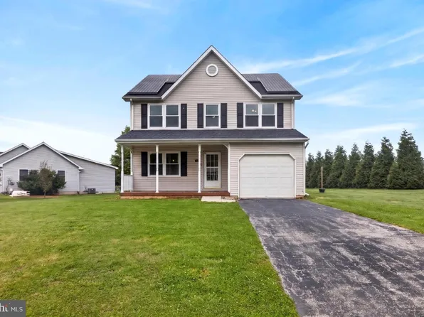 1500 Wanda Dr, Hanover, PA 17331