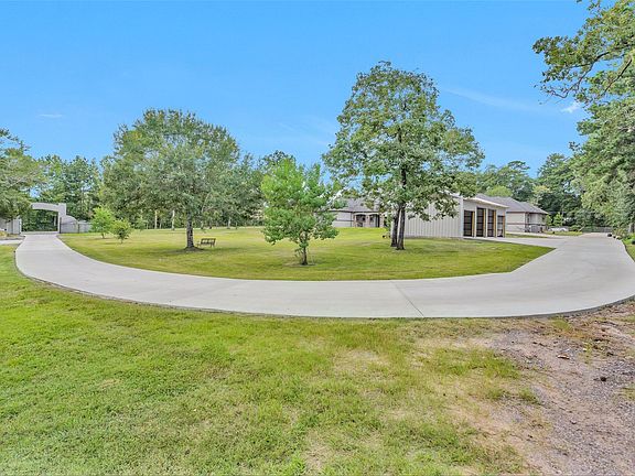 3rd image of 29502 Country Place Rd