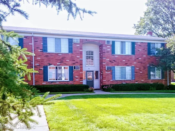 433 Miller Ave APT 203, Rochester, MI 48307
