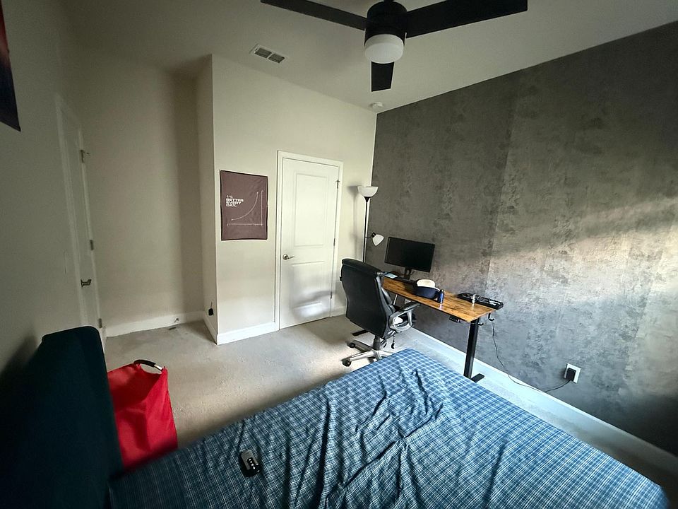 1st image of 7920 Greenway Ave