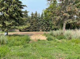 401 2nd St E, Carpio, ND 58725