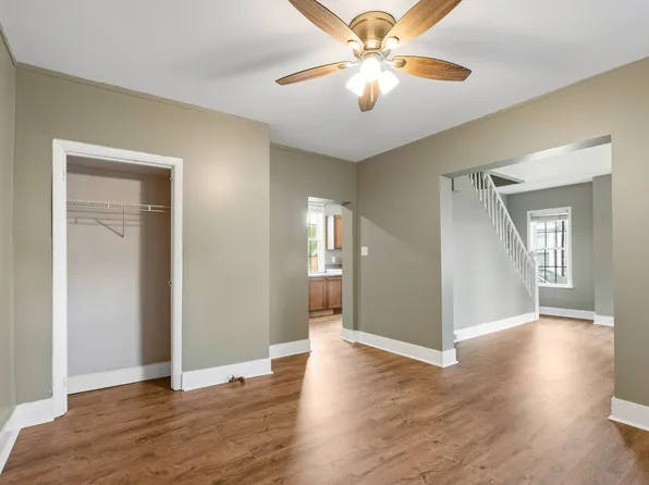 223 W High St, Elkton, MD 21921