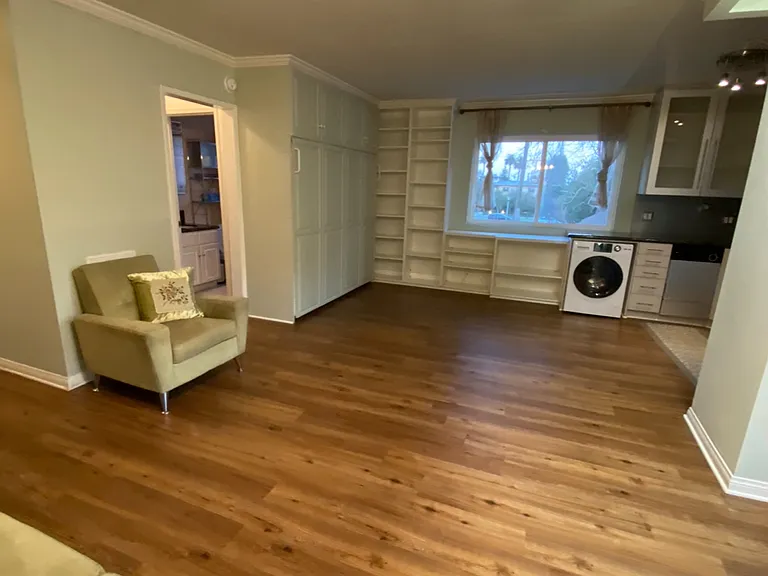 Creative Floorspace for Furniture Placement