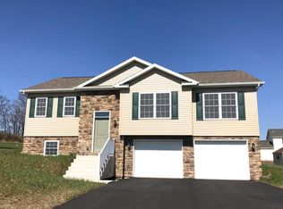 52 Lions Dr, Drums, PA 18222