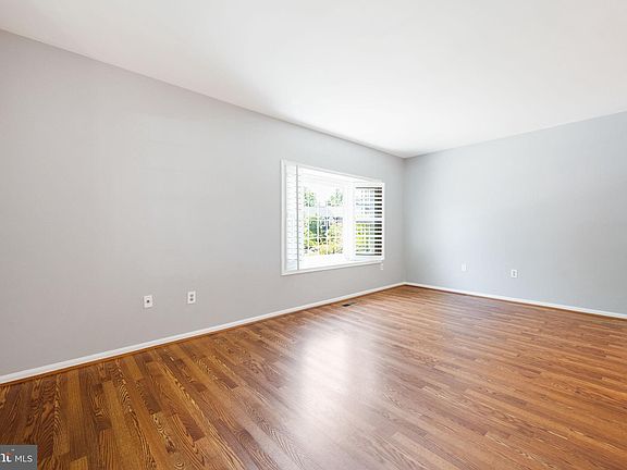 4th image of 2712 Carter Farm Ct