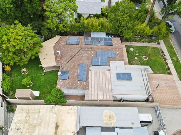 20447 Hamlin St, Winnetka, CA 91306