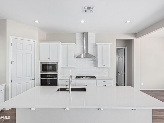 5th image of 17136 W MARIPOSA GRANDE Boulevard