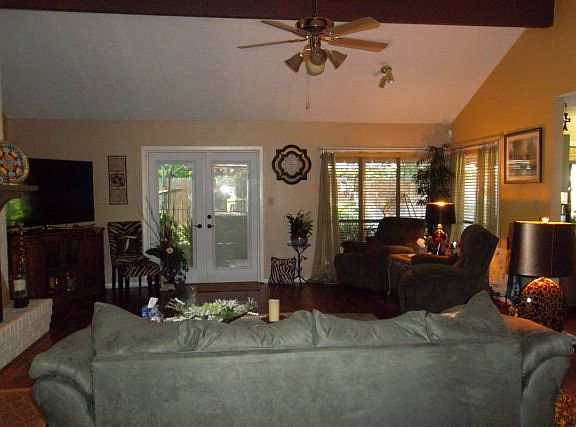 4th image of 106 Taos Dr