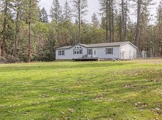 1725 E Fork Rd, Williams, OR 97544