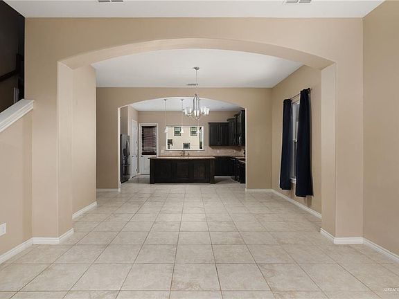 4th image of 2306 26th St