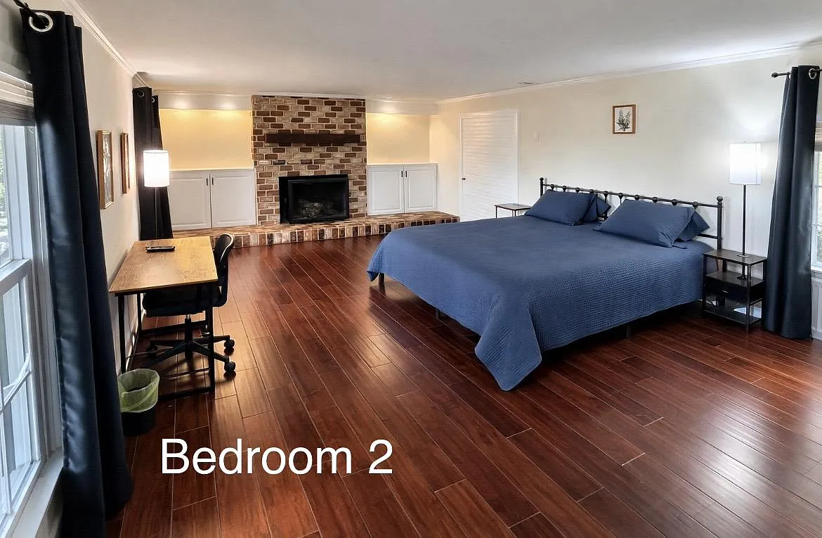 4 bed, 3.0 bath, 2141 sqft, $957 — Photo 1