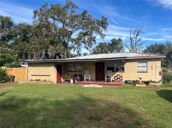 4204 Three Oaks Rd, Plant City, FL 33565