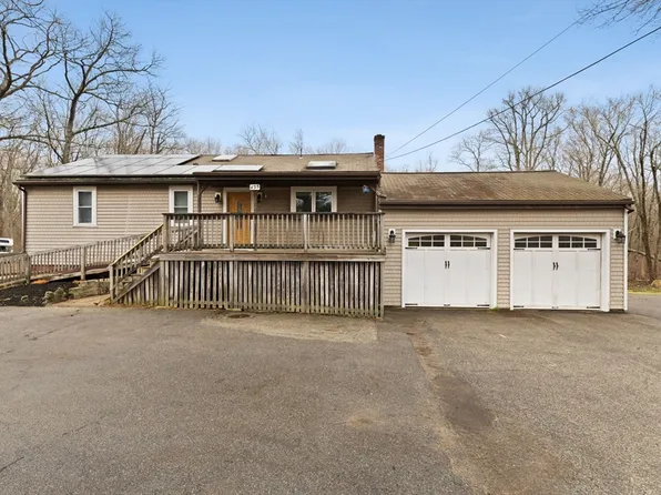 435 Hingham St, Rockland, MA 02370