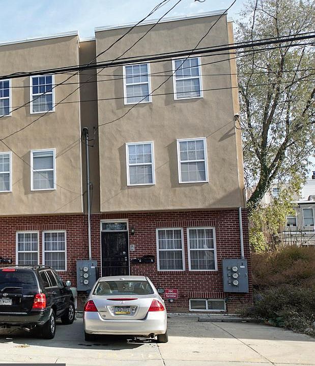 1st image of 1821-1827 N 18th St