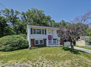10 Iris Dr, Jackson, NJ 08527