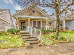 9834 Cedarcrest Dr, Aubrey, TX 76227