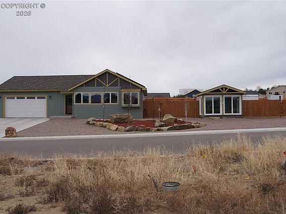 5th image of 202 High Meadows Dr