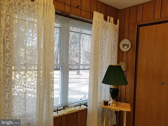 5th image of 15 Columbus Ave #15D