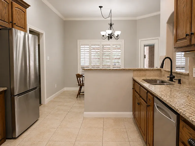 201 Desert Sky Dr — Photo 17