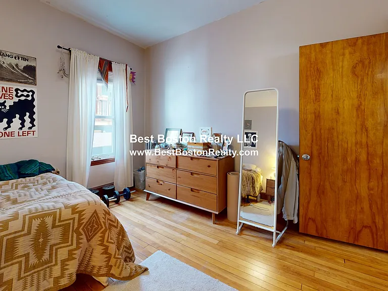 102 Raymond Ave — Photo 8
