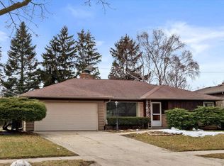 7415 W Wells St, Wauwatosa, WI 53213