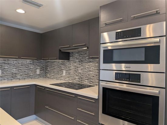 7825 NW 107th Ave APT 212, Doral, FL 33178