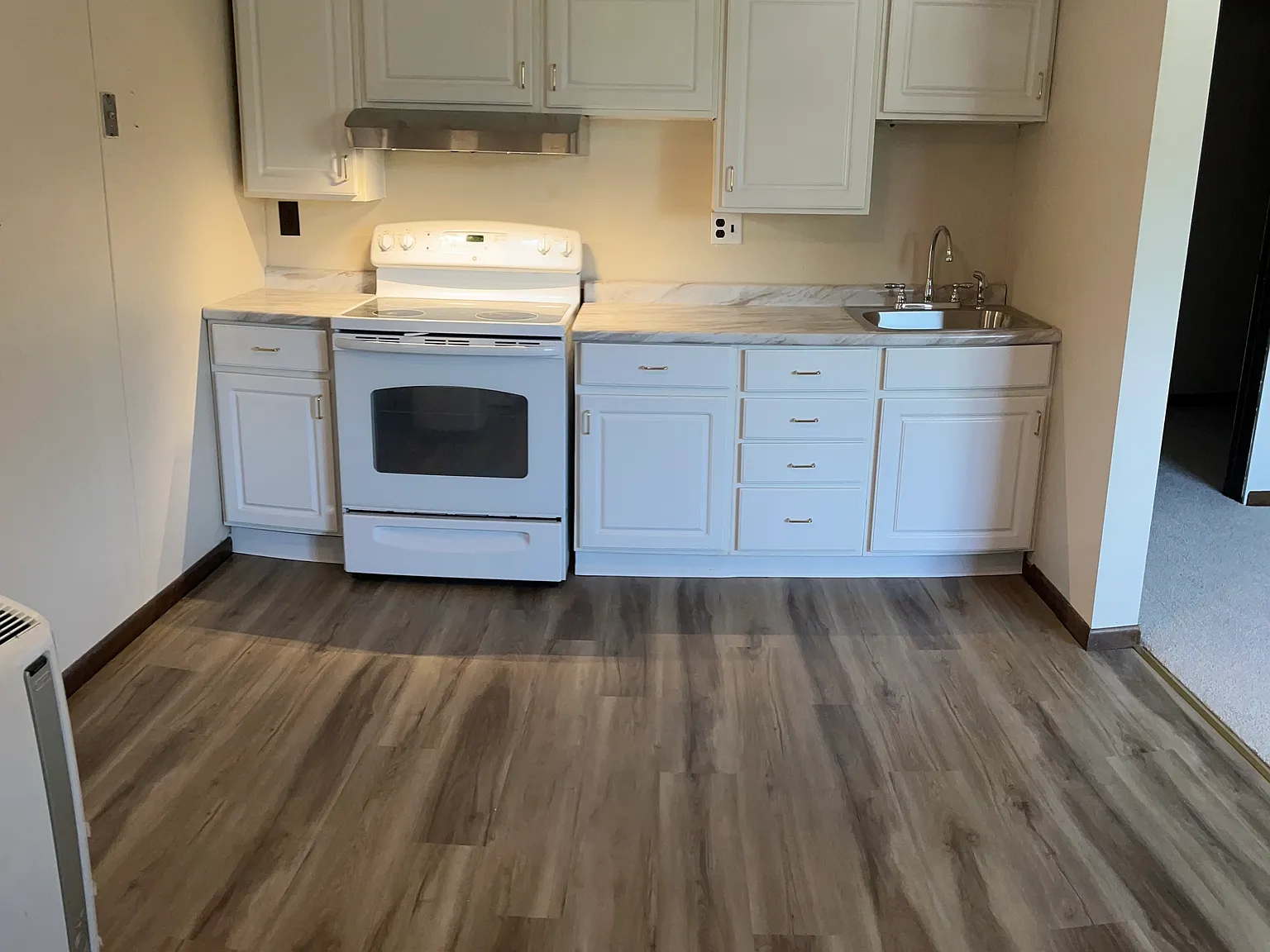 2 bed, 650 sqft, $725 — Photo 1