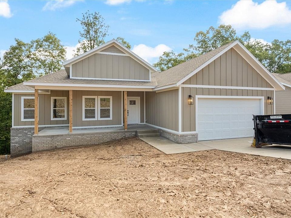 1st image of 14 Marionet Cir