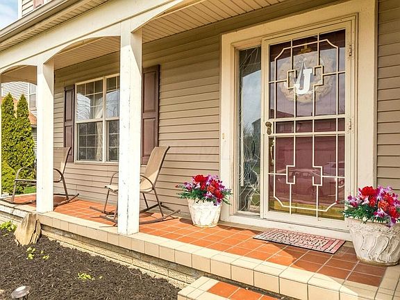 3rd image of 357 Eddington Dr