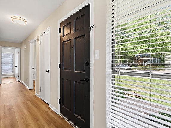 5th image of 342 Sunrise Cir
