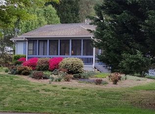 129 Sheepnose Dr, Lake Lure, NC 28746