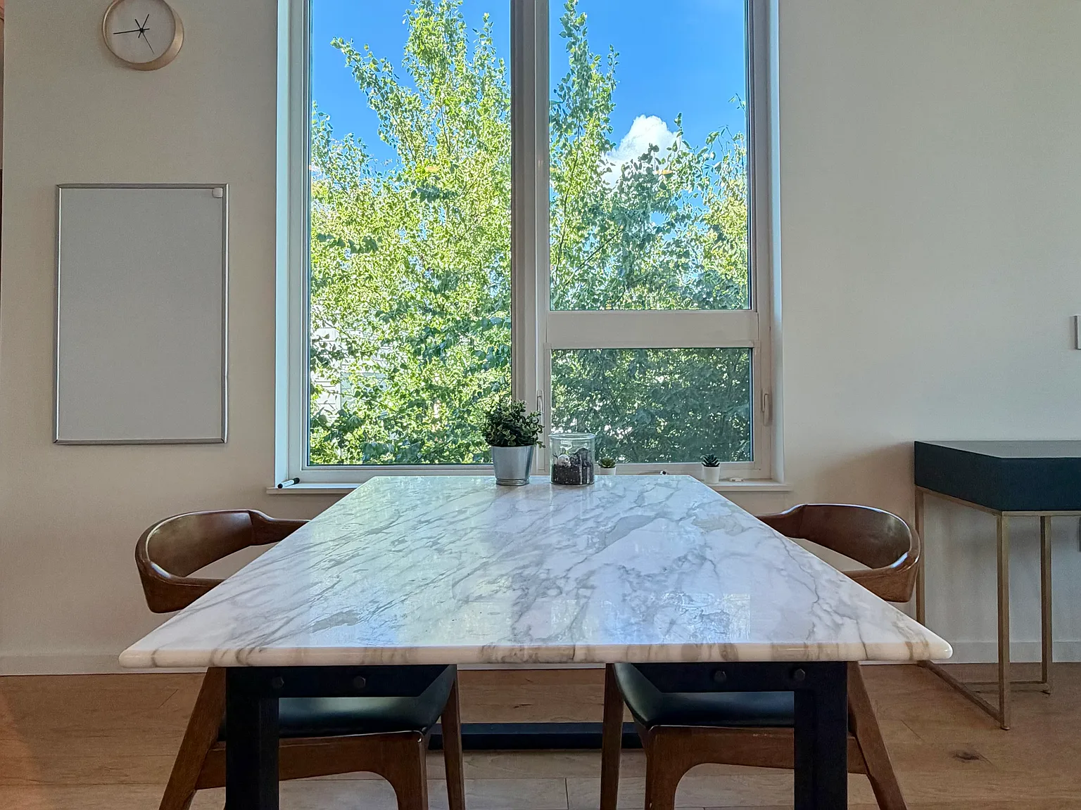 1 bed, 900 sqft, $3,400 — Photo 3