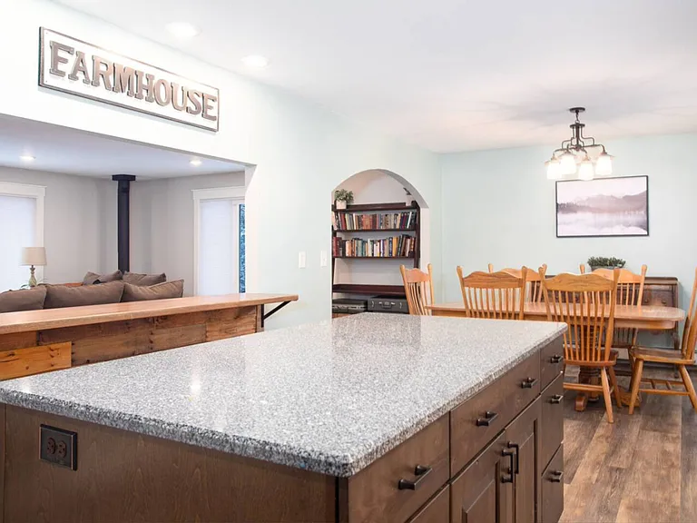 Terrace Dr — Photo 13