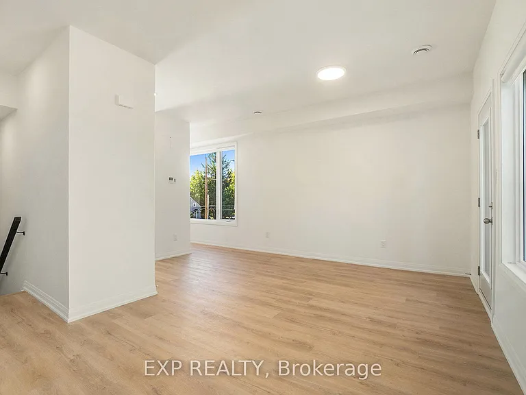 255 Castor St #202 — Photo 4