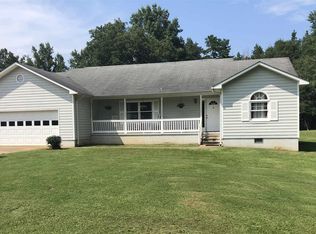 925 Baughs Cross Rd, West Point, GA 31833