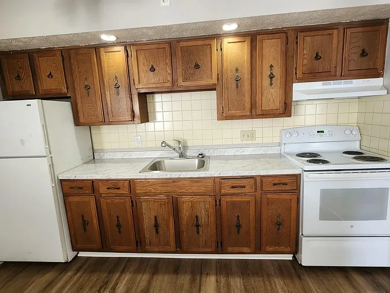 104 Lexington Ave #2 — Photo 4