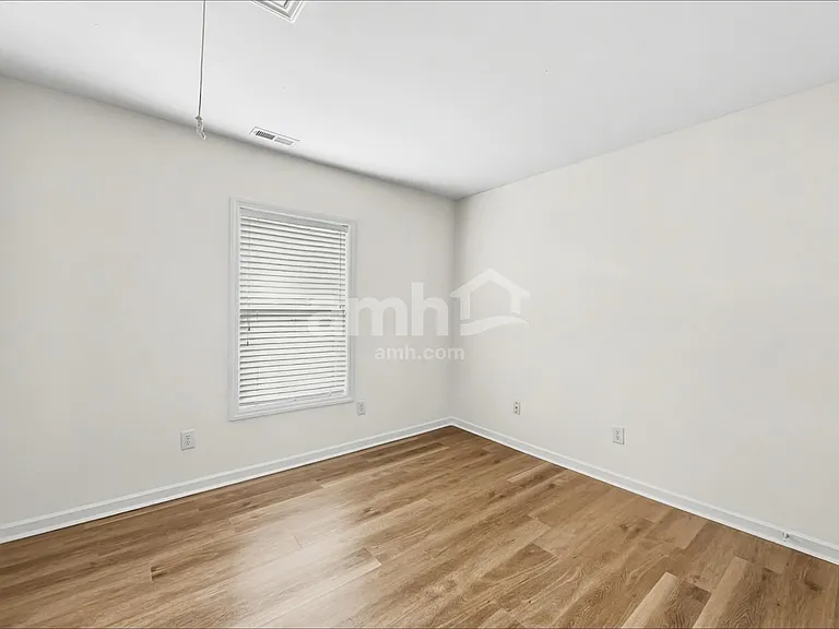 611 Blue Lake Dr — Photo 14