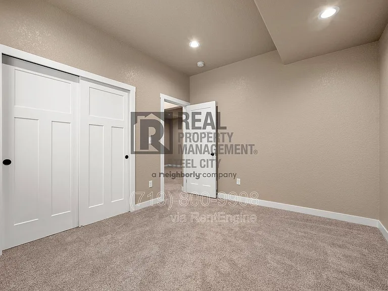 1886 E Jerrian Ln — Photo 39