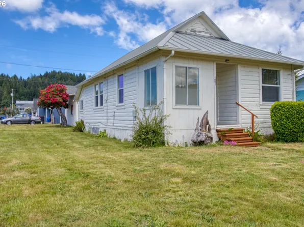 1891 Dogwood Ave, Reedsport, OR 97467