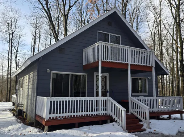 4221 Mockingbird Cir, Farwell, MI 48622