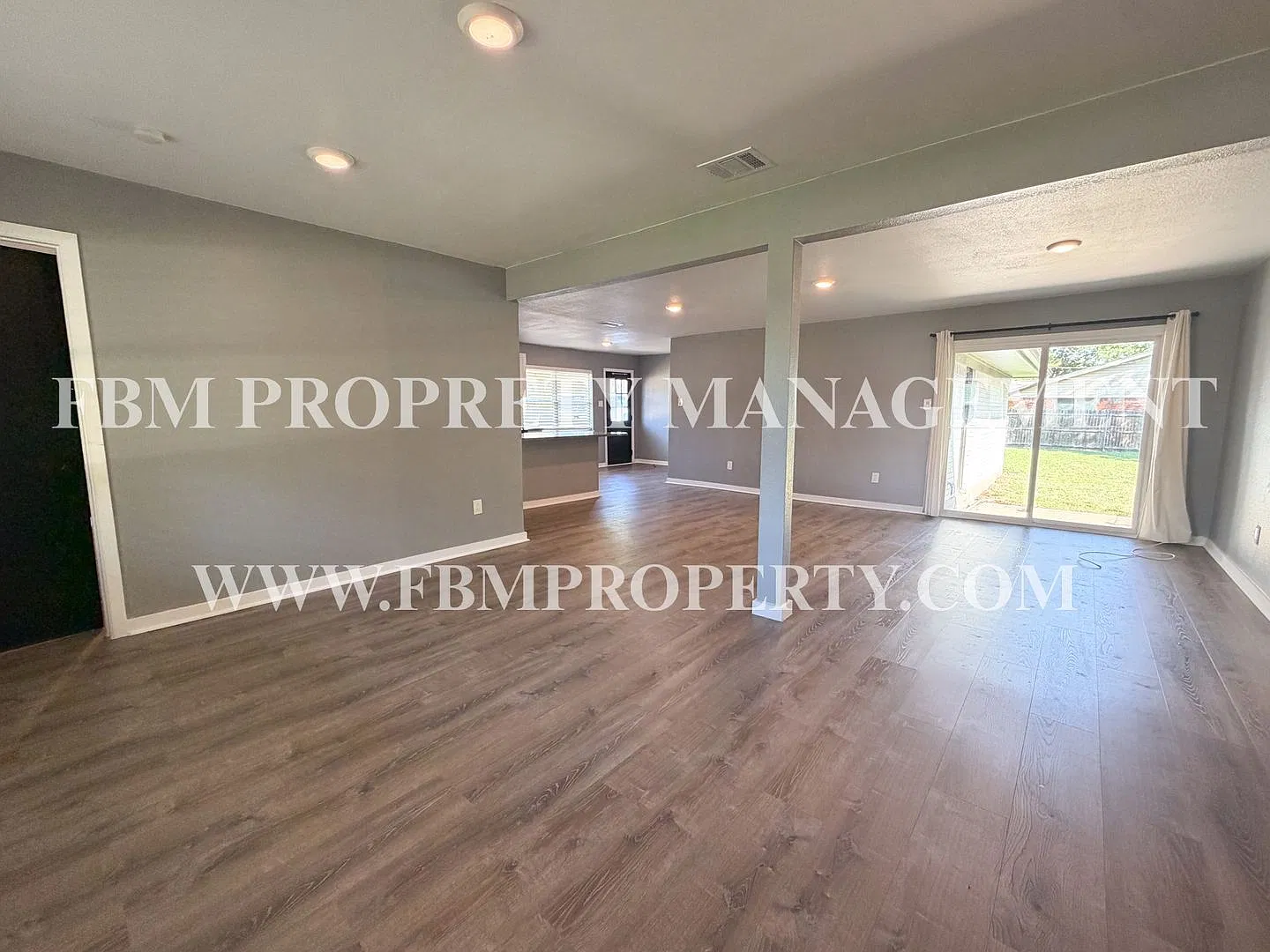 4 bed, 2.0 bath, 1665 sqft, $2,100 — Photo 4