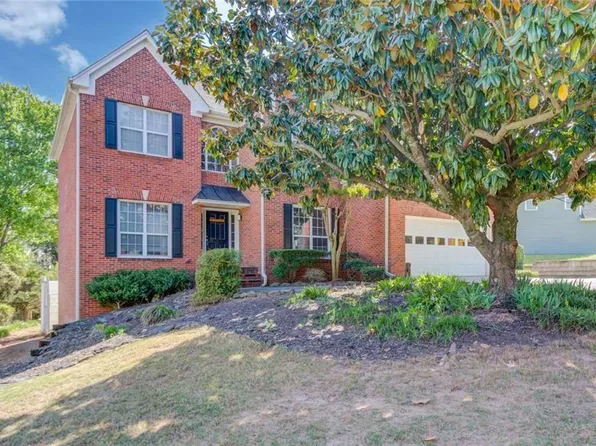 2899 Savannah Walk Ln, Suwanee, GA 30024