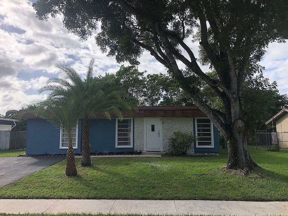 1st image of 7809 NW 74th Ave